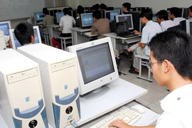 Luật An ninh mạng: Thêm chiếc khóa thứ ba?