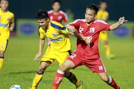 Cuộc ‘so cựa’ của 2 lò đào tạo nghiêm túc và bài bản