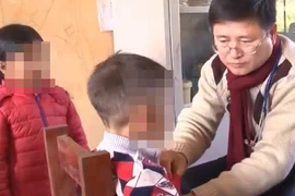9 trẻ bỗng dưng bất thường: Bệnh lạ mà không lạ