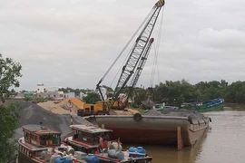 Hơn 350 bến, cảng bất ngờ trở thành hoạt động… chui!