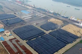 Nóng với kho nhôm nghi của tỉ phú Trung Quốc