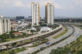 Vì sao 2 dự án metro đội vốn hàng chục ngàn tỉ?