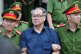 Luẩn quẩn với hàng ngàn tỉ trong đại án ngân hàng