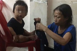 Tạm cách ly người mẹ, đưa đi cai nghiện
