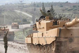 Giao tranh biên giới Syria tiếp diễn khốc liệt
