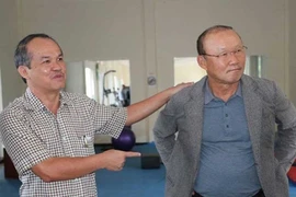 Bầu Đức bật mí chuyện ‘săn’ HLV Park Hang-seo