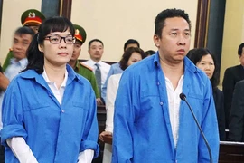 Rối tố tụng trong vụ ‘siêu lừa’ Huyền Như