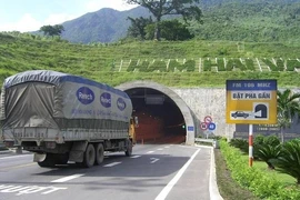 Đưa vào sử dụng hầm Hải Vân 2 cuối năm 2020