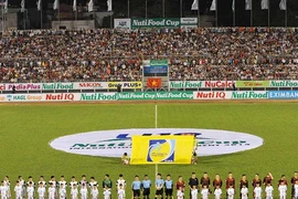 Bán vé xem V-League và khi U-23 nhạt đi…