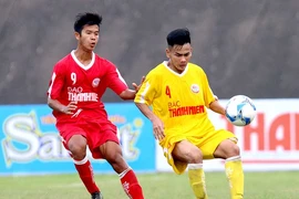 Bóng đá trẻ Hà Nội thắng đậm TP.HCM