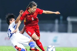 Nữ tuyển thủ ‘mang thai đá bóng’ và vô địch SEA Games