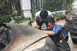 Ngưng sửa chung cư Carina để đợi giám định