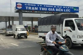 Thu giá BOT: Ngoài bộ trưởng Giao thông, còn ai sai nữa?