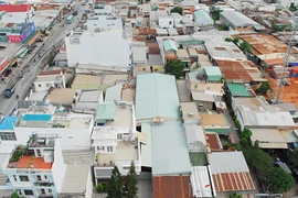 Khỏi xin Thủ tướng khi bán đất ‘đầu thừa đuôi thẹo' cho kế bên