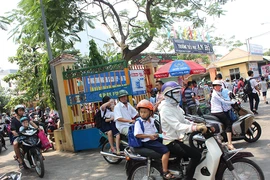 Nhìn lại từ những vụ kẻ lạ vào trường sàm sỡ học sinh