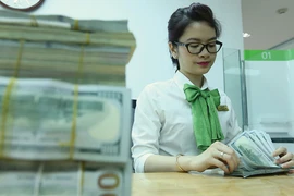Đồng đôla Mỹ nhảy múa: Kẻ cười, người khóc
