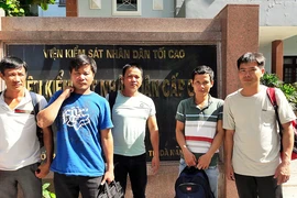 Cục Kiểm lâm lên tiếng về vụ cưa gỗ khô bị tội