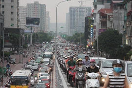Hà Nội muốn thu phí xe vào khu ùn tắc
