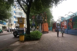 Điểm đón taxi cố định vắng hoe khách
