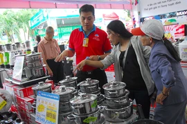Giảm giá 1 cây kem cũng phải có… hồ sơ!