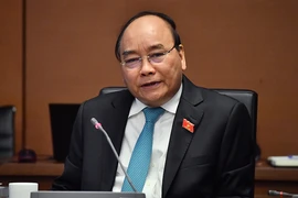 Thủ tướng Nguyễn Xuân Phúc: ‘Đừng có mặc áo quá đầu’