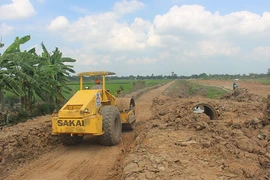 Gần 1.000 tỉ giải phóng mặt bằng cao tốc Mỹ Thuận-Cần Thơ