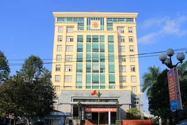 Bị cho hưu trước tuổi, chi cục trưởng kiện cấp trên