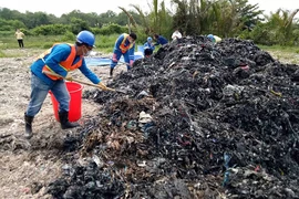 Công an vào cuộc vụ chôn rác thải ở Bình Chánh