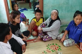 Vụ học sinh bị tát 231 cái: Có nên khởi tố vụ án?