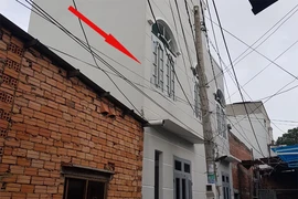 Bất ngờ khi người khác xây nhà trên đất mình