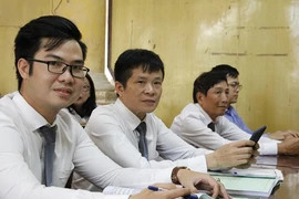 Chiếc áo và vị thế của luật sư
