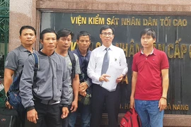 Viện cấp cao gặp luật sư vụ cưa gỗ khô