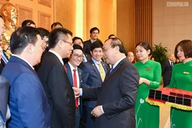 Thủ tướng gặp gỡ 100 doanh nghiệp ‘Thương hiệu quốc gia’