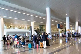 Tết Kỷ Hợi, sân bay Nội Bài có còn quá tải?