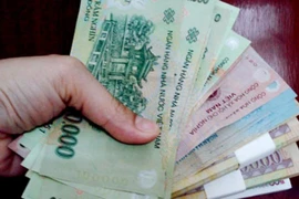 Vợ không đưa tiền chồng xài Tết, phạt đến 500.000 đồng