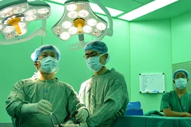 Đau bụng nhẹ, cô gái 18 tuổi đi khám ra ung thư dạ dày
