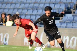 Học trò thầy Park đá thế ‘kèo dưới’