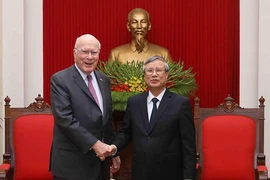 Thường trực Ban Bí thư tiếp đoàn Thượng viện Mỹ