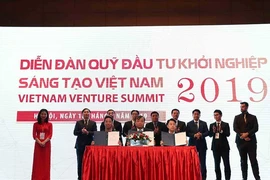 Cam kết rót 10.000 tỉ đồng cho start-up Việt