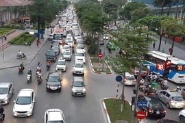 Sửa Nghị định 86: Nên bỏ gắn hộp đèn cho tất cả taxi