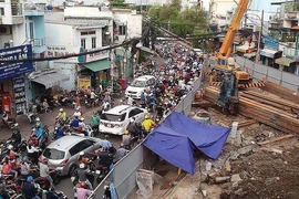 Rút ngắn tối đa thời gian chiếm dụng mặt đường thi công