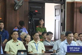 Diễn biến mới kỳ án buôn lậu gỗ tiền tỉ