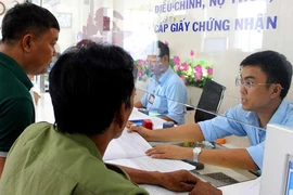 Quận, huyện hỏi, sở ngành rề rà trả lời
