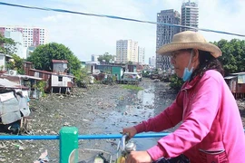 Tranh luận công nghệ cải tạo rạch Xuyên Tâm