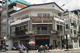 Nỗi buồn một nhà thờ tổ sân khấu đã mất