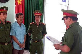5 năm tù cho thầy dạy nhạc dâm ô ba bé gái
