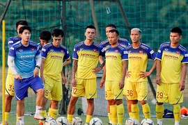 Thầy Park lo cầu thủ tịt ngòi và chấn thương