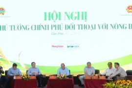 Video: Thủ tướng đối thoại với nông dân tại Cần Thơ