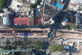 Ga Bến Thành, cầu Thủ Thiêm 2 vẫn tắc vì vốn và mặt bằng