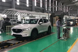 Ô tô thương hiệu Việt Nam xuất ngoại